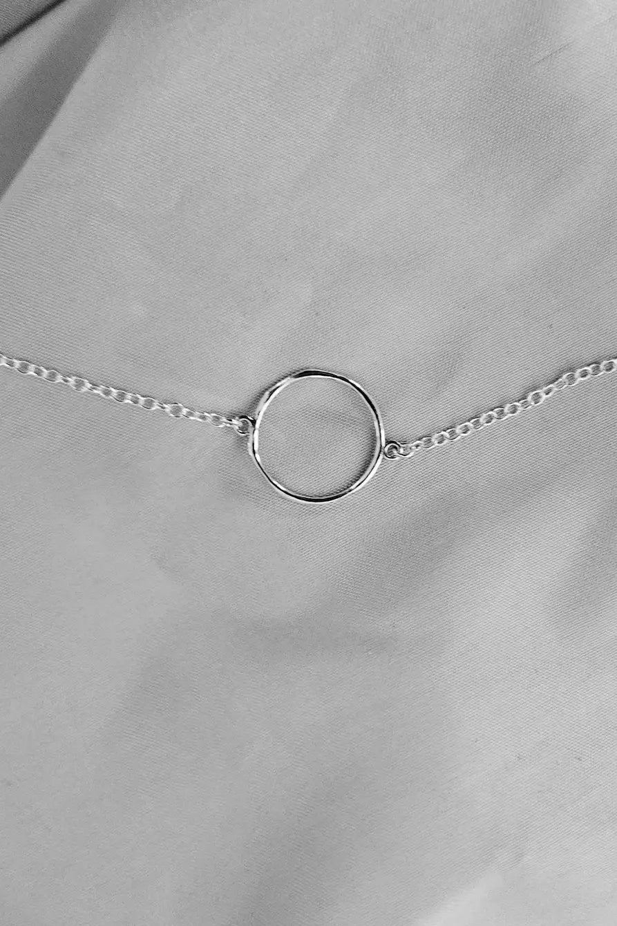 Organic Circle Necklace Silver