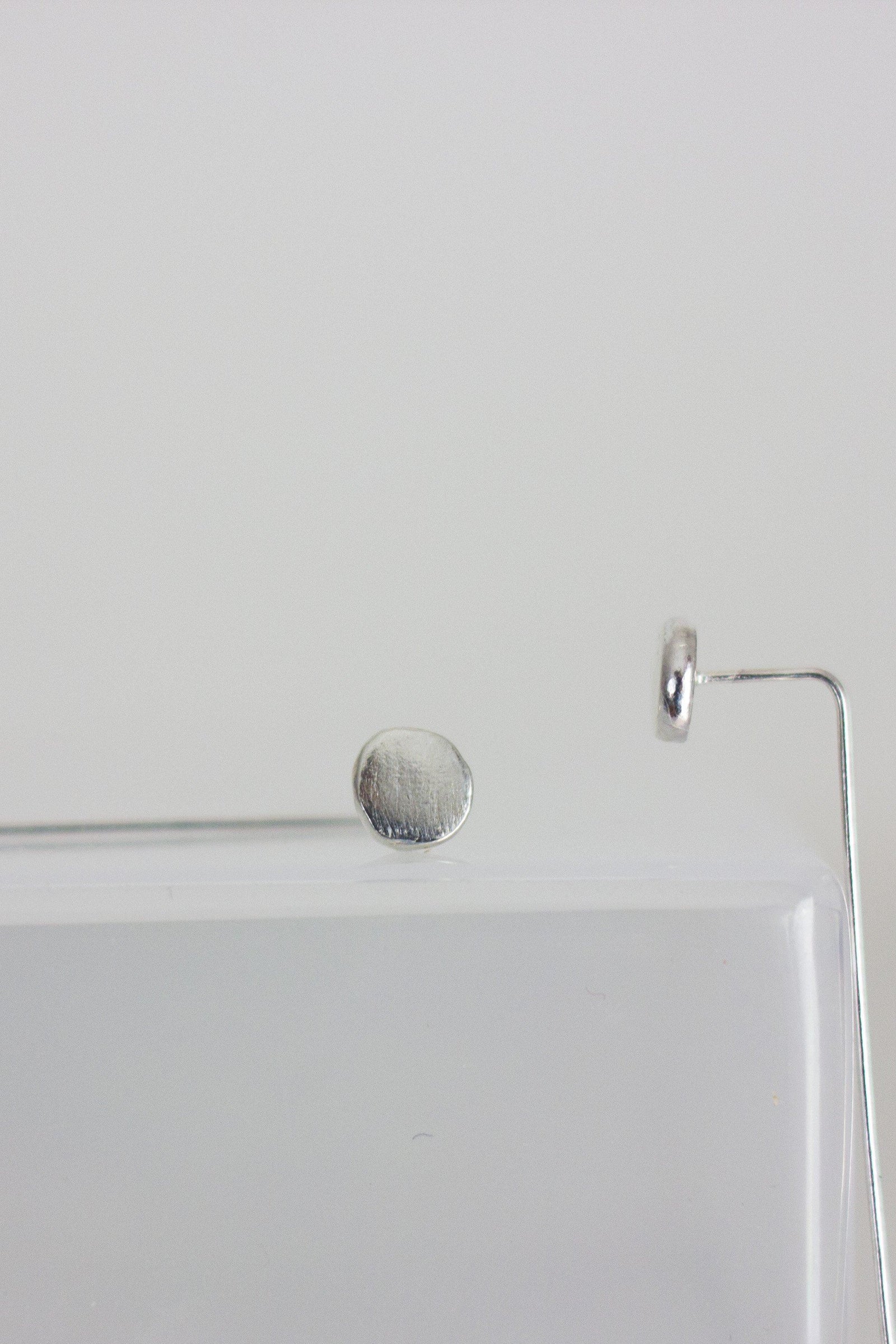 Sterling Disc Circle Ear Threads Earrings Fawn and Rose 