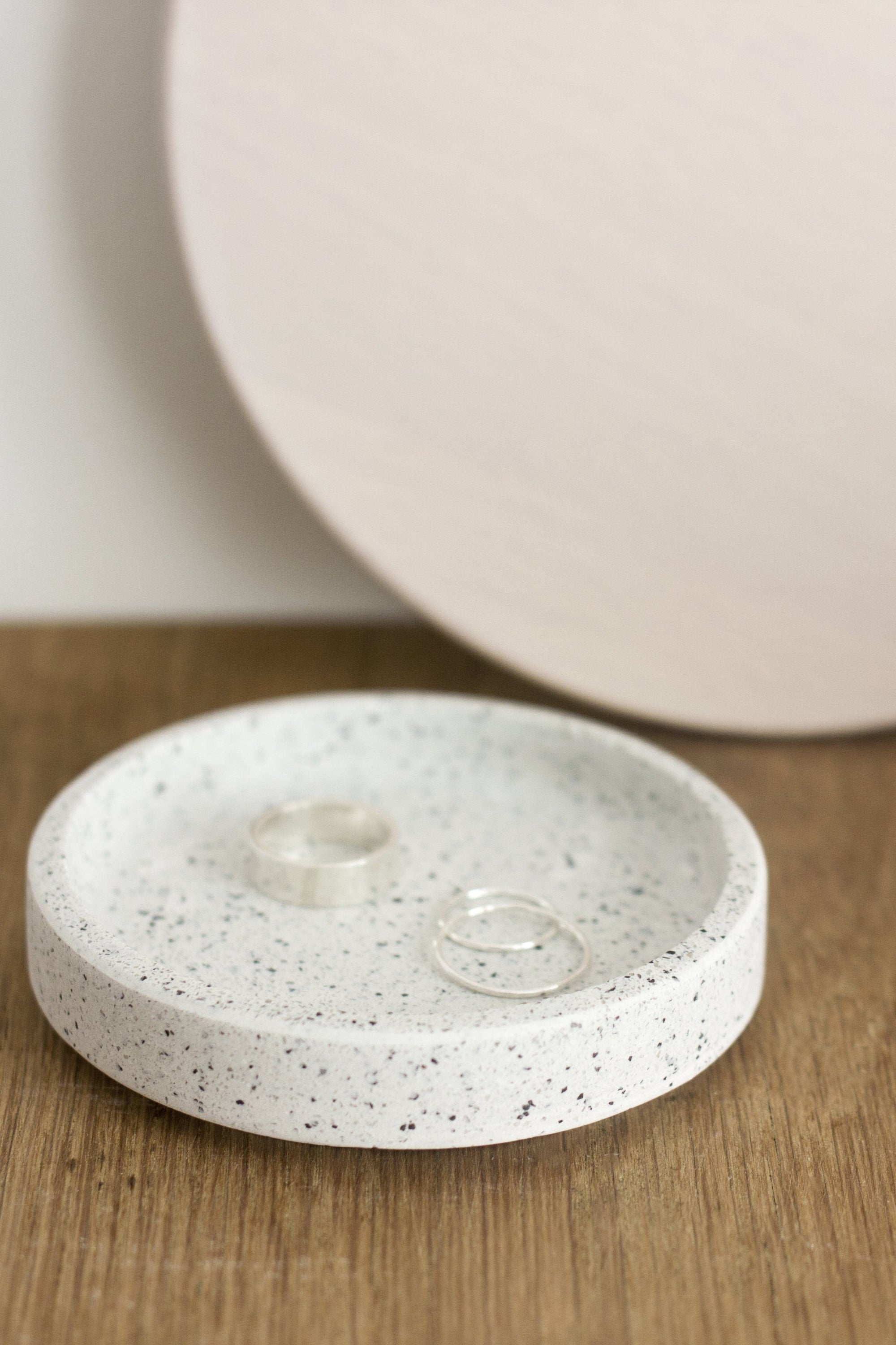 Jesmonite Ring Dish (White) Homewares Fawn And Rose 