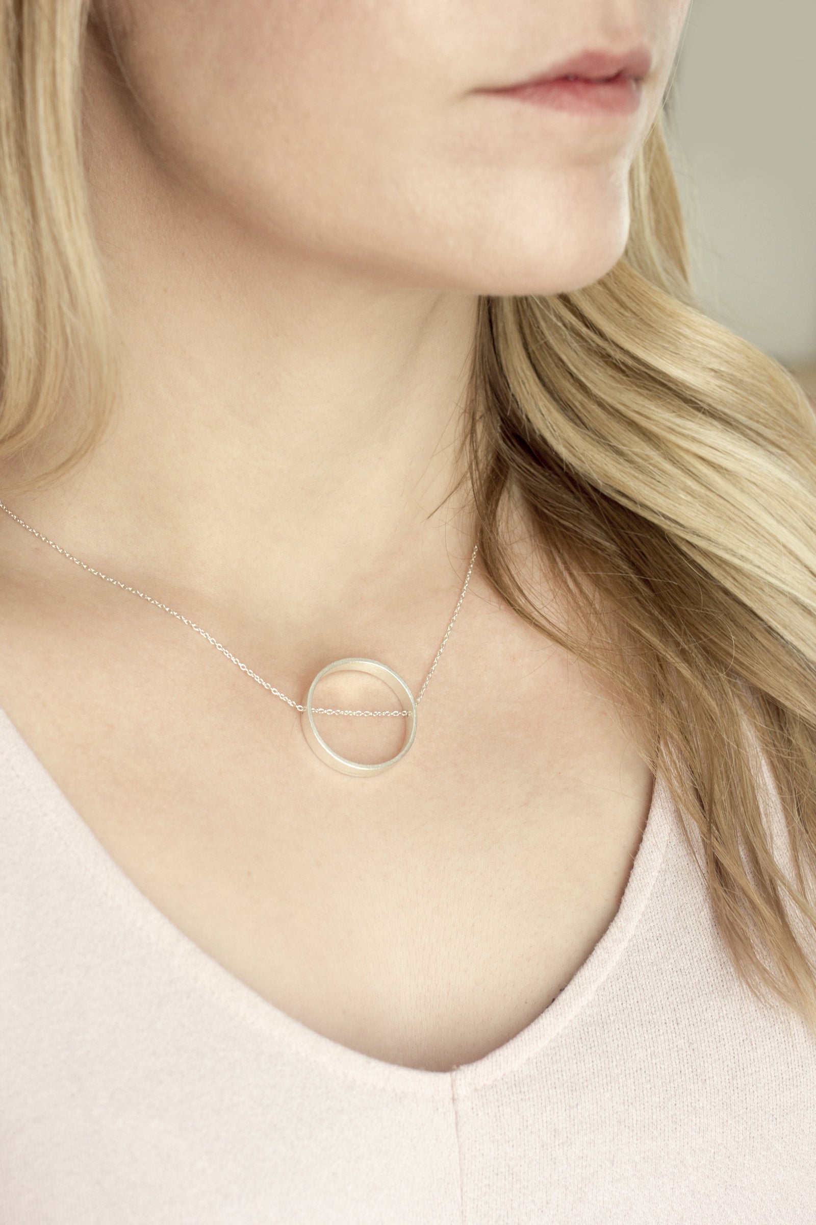 Large Circle Necklace Necklace Fawn and Rose 